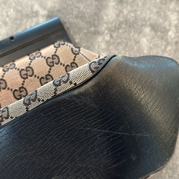 GUCCI rare bamboo doctor bag. Limited edition pink/black combo. Authentic! - Picture 10 of 11